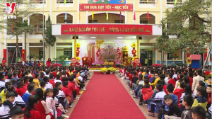 Học sinh Trường Tiểu học Văn Khê háo hức trở lại trường sau kì nghỉ Tết