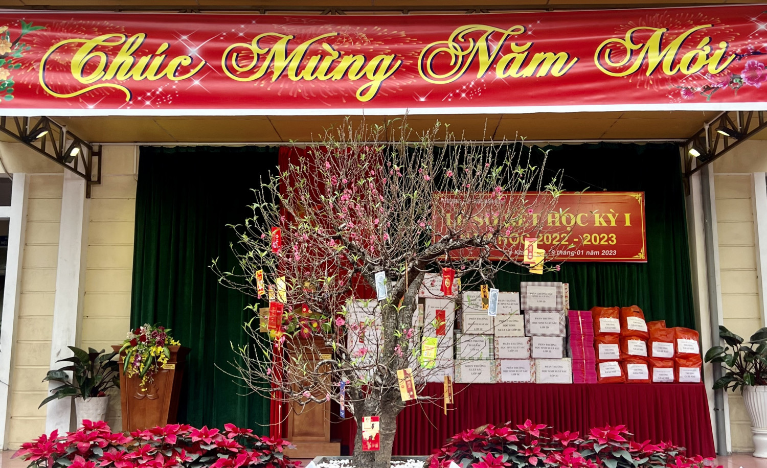 Trường Tiểu học Văn Khê tổ chức Lễ sơ kết học kì I - Năm học 2022-2023