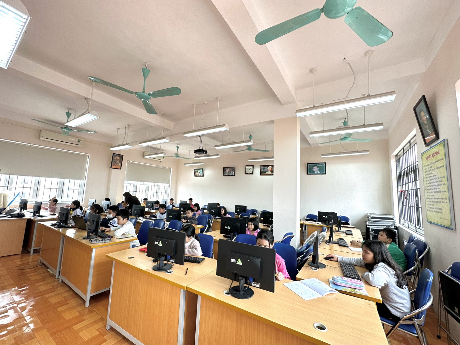 ĐẤU TRƯỜNG TOÁN HỌC VIOEDU CẤP TRƯỜNG NĂM HỌC 2022-2023