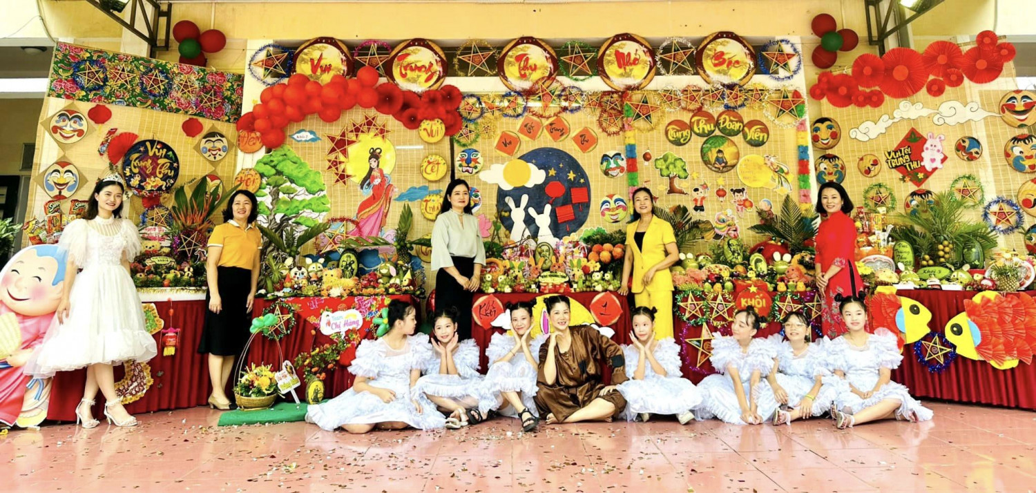Vui Tết Trung Thu - Trường Tiểu học Văn Khê, Hà Đông, Hà Nội