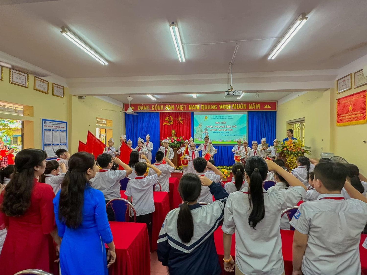 ĐẠI HỘI CHÁU NGOAN BÁC HỒ - LỄ KẾT NẠP ĐỘI VIÊN CHÀO MỪNG 83 NĂM NGÀY THÀNH LẬP ĐỘI TNTP HỒ CHÍ MINH VÀ KỶ NIỆM 134 NĂM NGÀY SINH NHẬT BÁC!