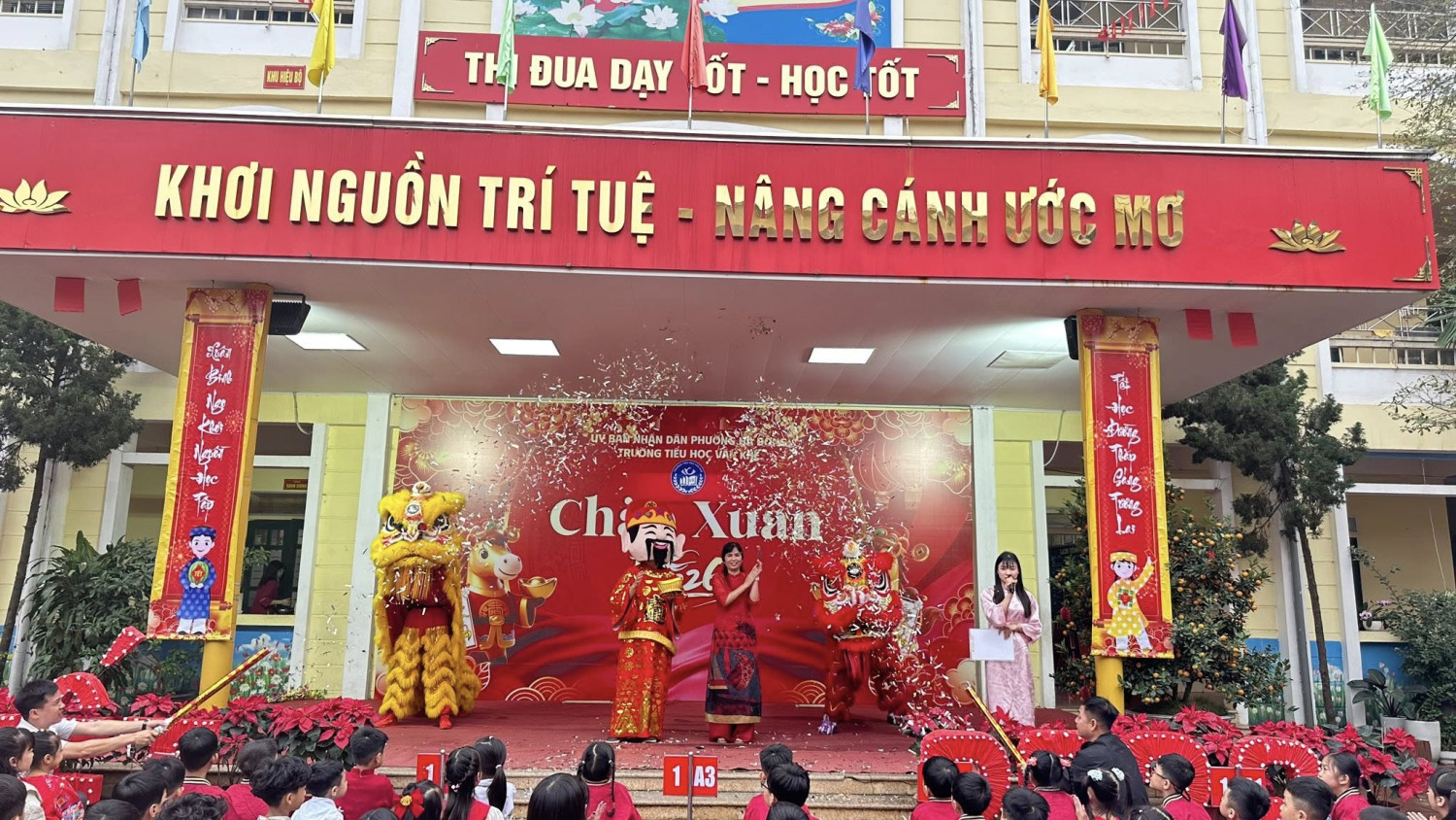 RỘN RÀNG KHAI XUÂN BÍNH NGỌ 2026 TẠI TRƯỜNG TIỂU HỌC VĂN KHÊ